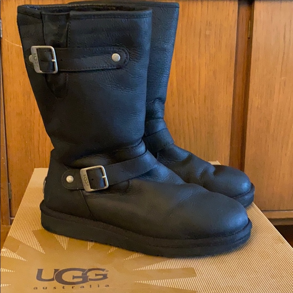 UGG Kensington Boots black 9